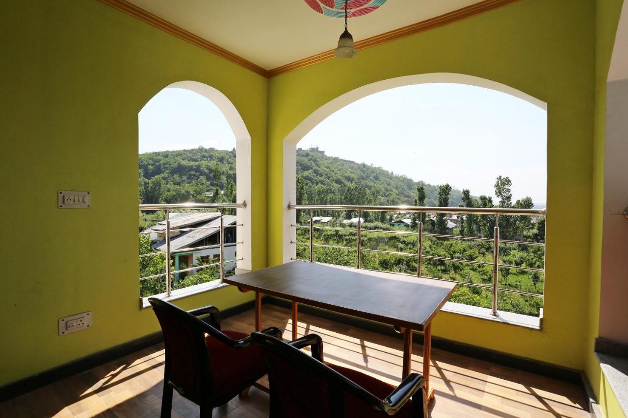 Super Oyo Hotel El Classics Srīnagar 외부 사진